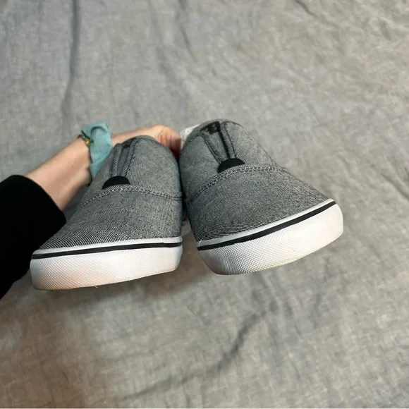 Gravis Dylan Rieder Slip On Sneakers in DK Navy Denim Size 11 NIB Discontinued